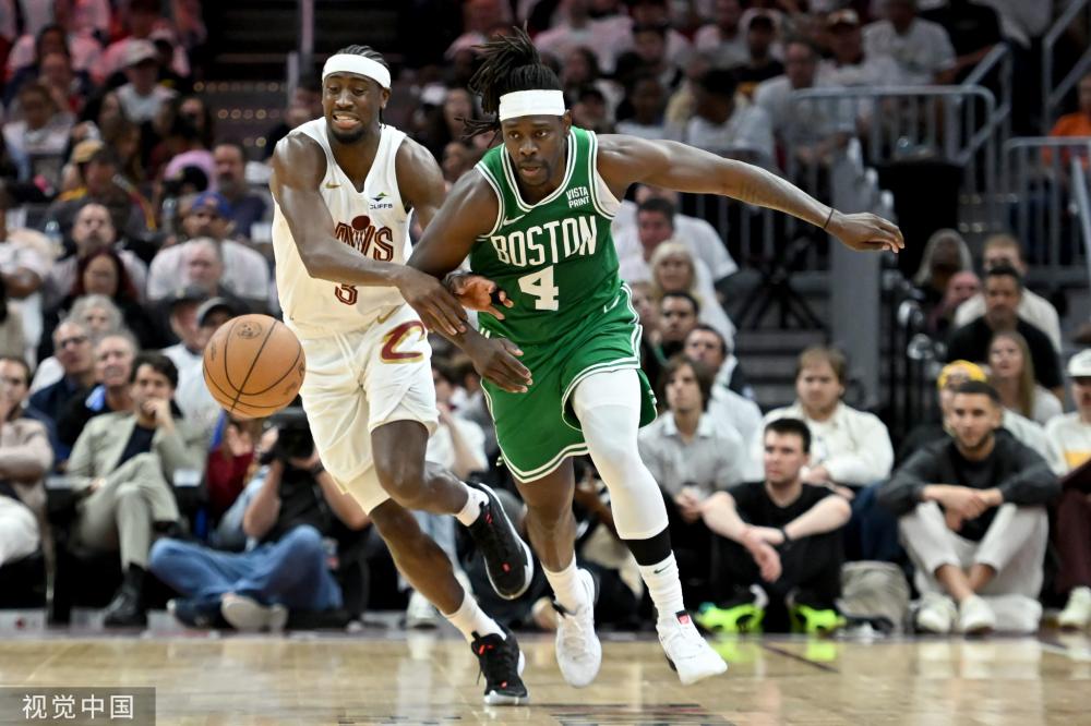 的边路突破 的边路突破