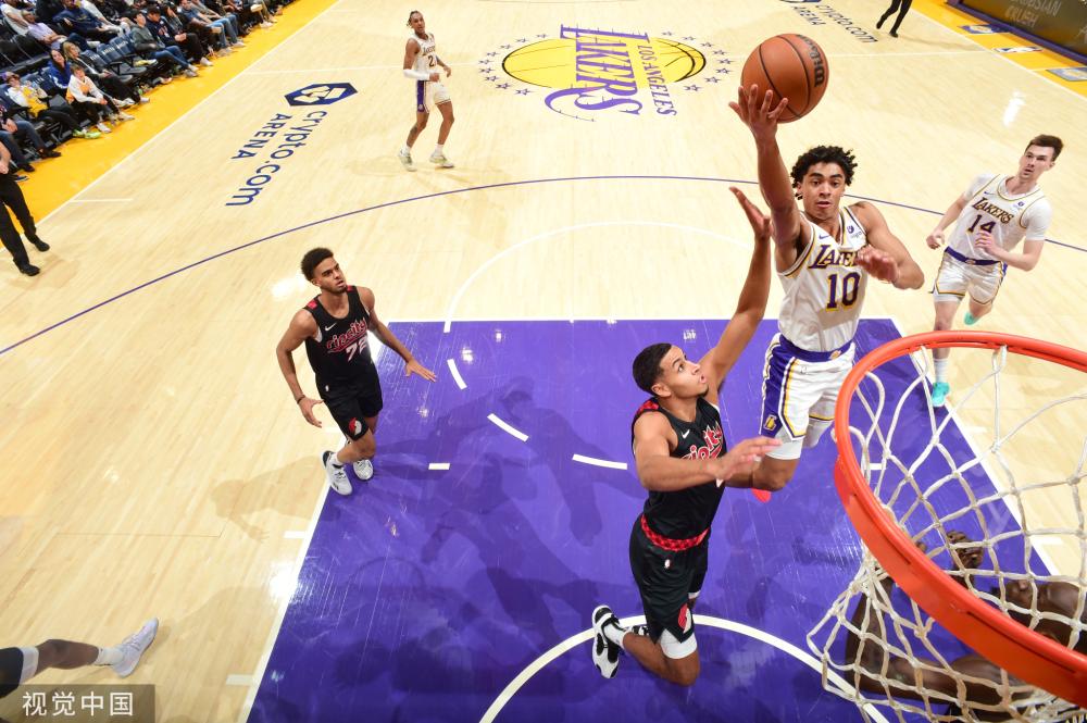 都牵动着球 都牵动着球